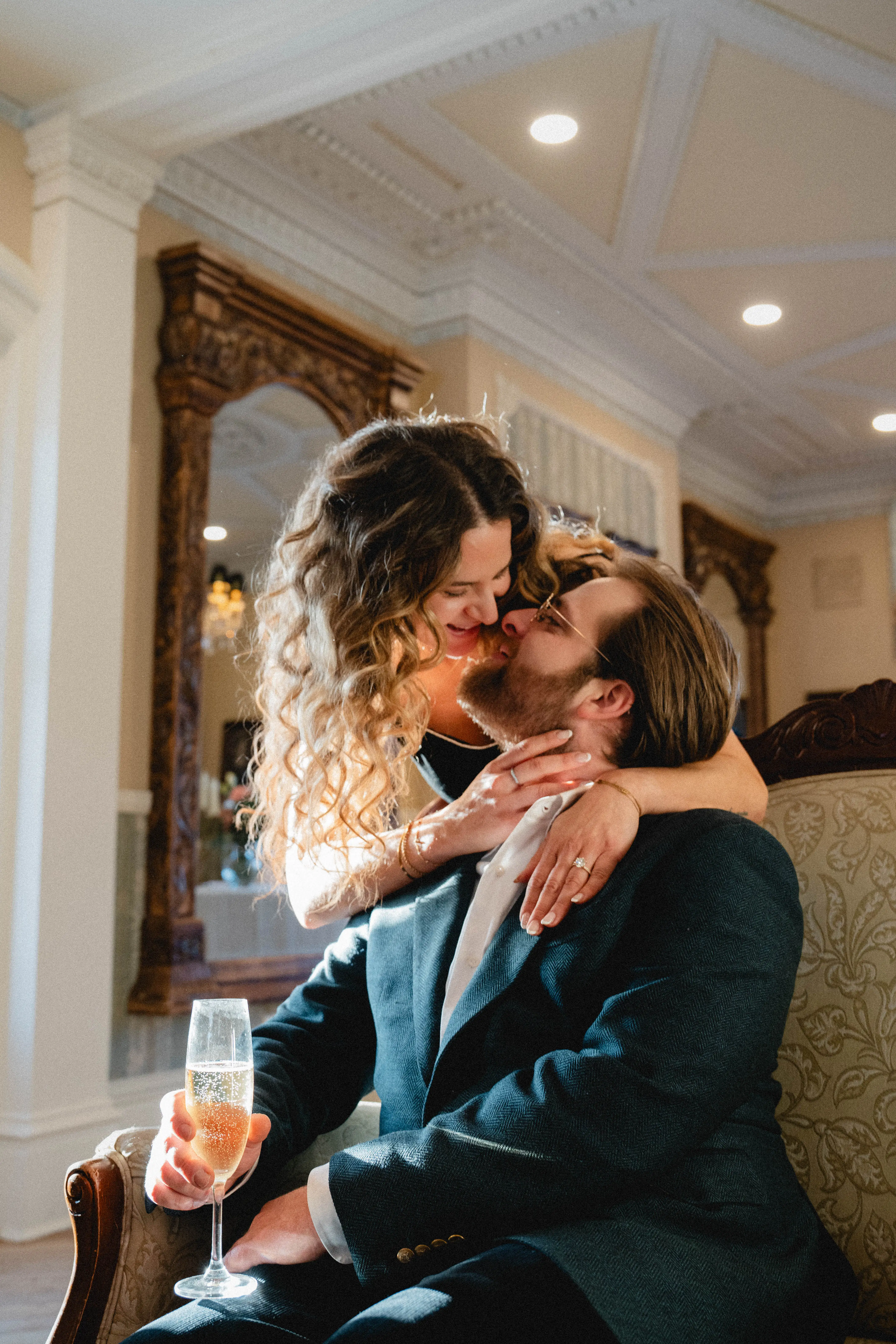 Louis and Camille kissing